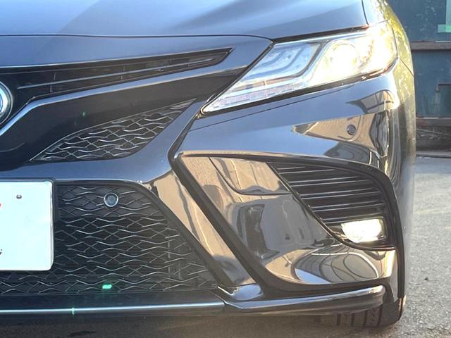 カムリ WSブラックエディション 特別仕様車 JBLサウンドシステム セーフティセンス 純正8インチディスプレイオーディオ バックカメラ 黒革 パワーシート シートヒーター LEDヘッド 純正18インチAW 革巻きステアリング 禁煙車(26枚目)