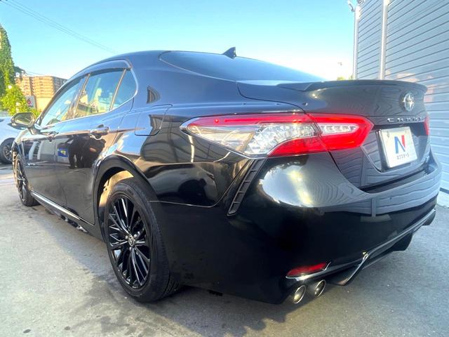 カムリ WSブラックエディション 特別仕様車 JBLサウンドシステム セーフティセンス 純正8インチディスプレイオーディオ バックカメラ 黒革 パワーシート シートヒーター LEDヘッド 純正18インチAW 革巻きステアリング 禁煙車(29枚目)