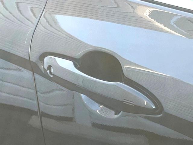 カムリ WSブラックエディション 特別仕様車 JBLサウンドシステム セーフティセンス 純正8インチディスプレイオーディオ バックカメラ 黒革 パワーシート シートヒーター LEDヘッド 純正18インチAW 革巻きステアリング 禁煙車(39枚目)