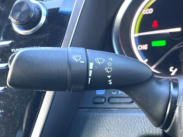 カムリ WSブラックエディション 特別仕様車 JBLサウンドシステム セーフティセンス 純正8インチディスプレイオーディオ バックカメラ 黒革 パワーシート シートヒーター LEDヘッド 純正18インチAW 革巻きステアリング 禁煙車(43枚目)