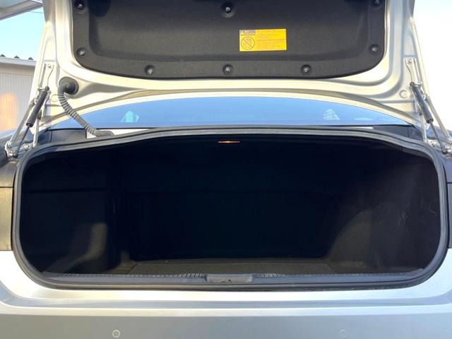 クラウンハイブリッド RSアドバンス レザーシートパッケージ セーフティパッケージプラス セーフティセンス ブラインドスポット 純正ナビ パノラミックビュー メモリー付パワーシート シートベンチレーション 三眼LEDヘッド パドルシフト(13枚目)