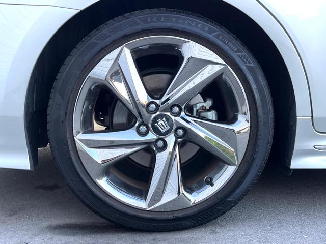 クラウンハイブリッド RSアドバンス レザーシートパッケージ セーフティパッケージプラス セーフティセンス ブラインドスポット 純正ナビ パノラミックビュー メモリー付パワーシート シートベンチレーション 三眼LEDヘッド パドルシフト(36枚目)