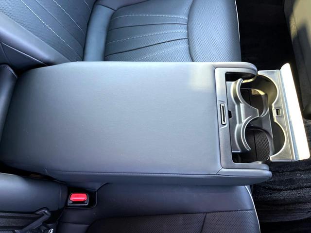 クラウンハイブリッド RSアドバンス レザーシートパッケージ セーフティパッケージプラス セーフティセンス ブラインドスポット 純正ナビ パノラミックビュー メモリー付パワーシート シートベンチレーション 三眼LEDヘッド パドルシフト(46枚目)