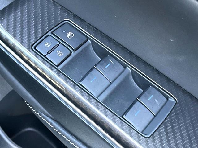 クラウンハイブリッド RSアドバンス レザーシートパッケージ セーフティパッケージプラス セーフティセンス ブラインドスポット 純正ナビ パノラミックビュー メモリー付パワーシート シートベンチレーション 三眼LEDヘッド パドルシフト(49枚目)