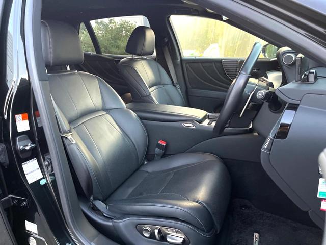 LS LS500h Iパッケージ ムーンルーフ 純正OP20インチAW セーフティシステムプラスA 黒革 パワーシート シートベンチレーション 純正12.3インチナビ パノラミックビュー 革巻きステアリング パドルシフト スマートキー(10枚目)