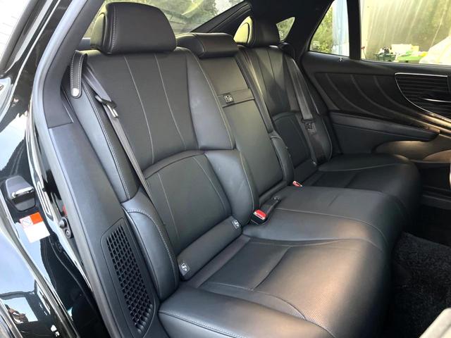 LS LS500h Iパッケージ ムーンルーフ 純正OP20インチAW セーフティシステムプラスA 黒革 パワーシート シートベンチレーション 純正12.3インチナビ パノラミックビュー 革巻きステアリング パドルシフト スマートキー(11枚目)