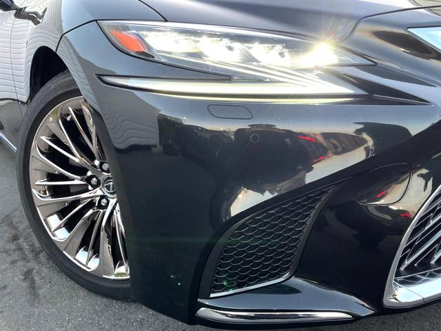 LS LS500h Iパッケージ ムーンルーフ 純正OP20インチAW セーフティシステムプラスA 黒革 パワーシート シートベンチレーション 純正12.3インチナビ パノラミックビュー 革巻きステアリング パドルシフト スマートキー(14枚目)
