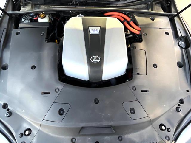 LS LS500h Iパッケージ ムーンルーフ 純正OP20インチAW セーフティシステムプラスA 黒革 パワーシート シートベンチレーション 純正12.3インチナビ パノラミックビュー 革巻きステアリング パドルシフト スマートキー(20枚目)