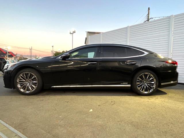 LS LS500h Iパッケージ ムーンルーフ 純正OP20インチAW セーフティシステムプラスA 黒革 パワーシート シートベンチレーション 純正12.3インチナビ パノラミックビュー 革巻きステアリング パドルシフト スマートキー(29枚目)