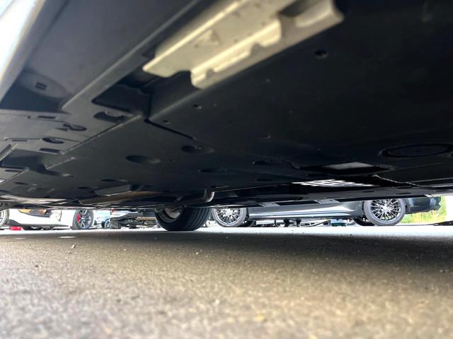 LS LS500h Iパッケージ ムーンルーフ 純正OP20インチAW セーフティシステムプラスA 黒革 パワーシート シートベンチレーション 純正12.3インチナビ パノラミックビュー 革巻きステアリング パドルシフト スマートキー(30枚目)