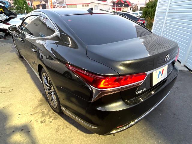 LS LS500h Iパッケージ ムーンルーフ 純正OP20インチAW セーフティシステムプラスA 黒革 パワーシート シートベンチレーション 純正12.3インチナビ パノラミックビュー 革巻きステアリング パドルシフト スマートキー(31枚目)