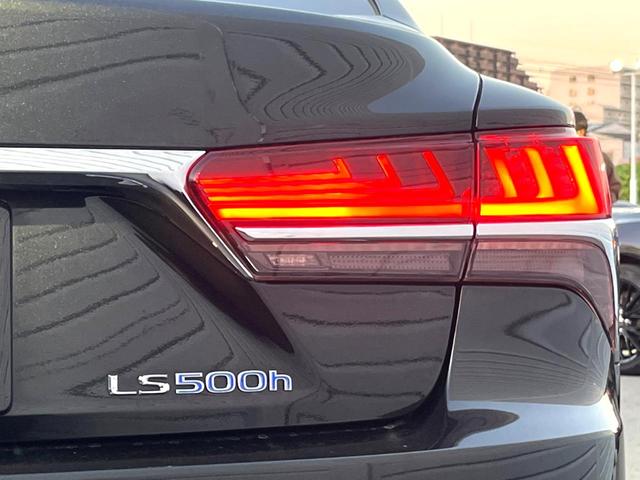 LS LS500h Iパッケージ ムーンルーフ 純正OP20インチAW セーフティシステムプラスA 黒革 パワーシート シートベンチレーション 純正12.3インチナビ パノラミックビュー 革巻きステアリング パドルシフト スマートキー(33枚目)