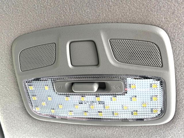スイフトスポーツ ベースグレード MT Greddyフロントエアロ HKSマフラー 純正ナビ バックカメラ ターボ クルーズコントロール LEDヘッド WORK17インチAW シートヒーター ステンレス製ペダル LEDフロントフォグ(56枚目)
