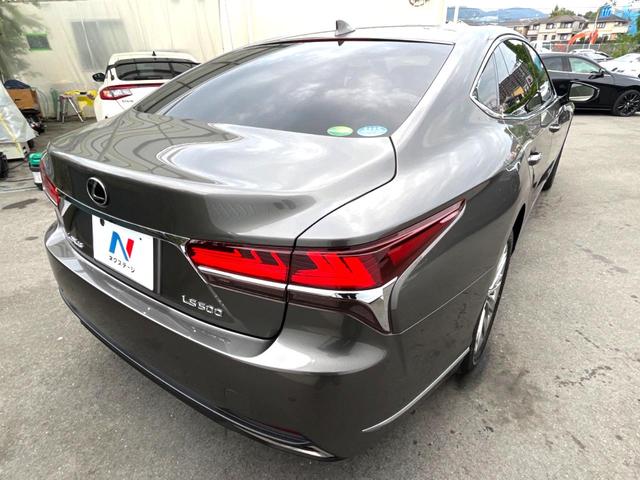 LS LS500 Iパッケージ ムーンルーフ セーフティシステムプラスA 黒革シート 純正12.3インチナビ パノラミックビュー パワーシート シートベンチレーション シートヒーター 純正19インチAW 革巻きステアリング 禁煙車(33枚目)