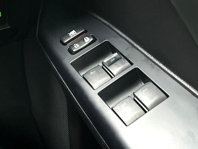 CT CT200h Fスポーツ クリアランスソナー 純正ナビ バックカメラ クルーズコントロール シートヒーター パワーシート LEDヘッド 純正17インチAW 革巻きステアリング パドルシフト アルミペダル デュアルオートエアコン(39枚目)