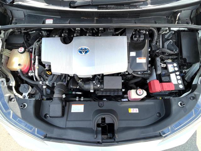 プリウス Aプレミアム 後期 モデリスタエアロ ムーンルーフ セーフティセンス 純正ナビ バックカメラ 黒革 ブラインドスポット LEDヘッド レーダークルーズ 純正15インチAW シートベンチレーション 革巻きステアリング(19枚目)