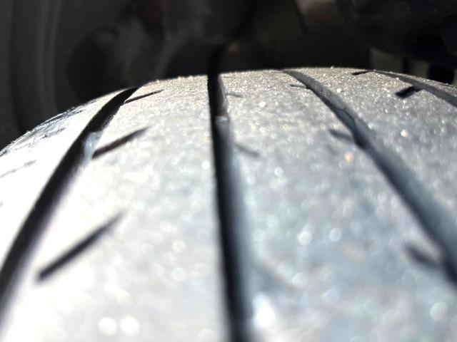 プリウス Aプレミアム 後期 モデリスタエアロ ムーンルーフ セーフティセンス 純正ナビ バックカメラ 黒革 ブラインドスポット LEDヘッド レーダークルーズ 純正15インチAW シートベンチレーション 革巻きステアリング(22枚目)