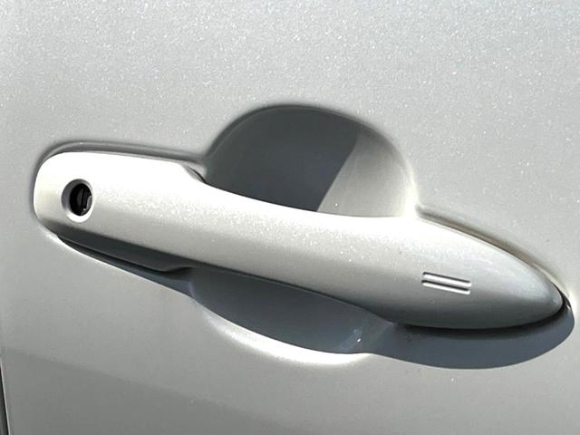 プリウス Aプレミアム 後期 モデリスタエアロ ムーンルーフ セーフティセンス 純正ナビ バックカメラ 黒革 ブラインドスポット LEDヘッド レーダークルーズ 純正15インチAW シートベンチレーション 革巻きステアリング(38枚目)