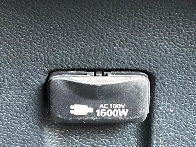 プリウス Aプレミアム 後期 モデリスタエアロ ムーンルーフ セーフティセンス 純正ナビ バックカメラ 黒革 ブラインドスポット LEDヘッド レーダークルーズ 純正15インチAW シートベンチレーション 革巻きステアリング(43枚目)