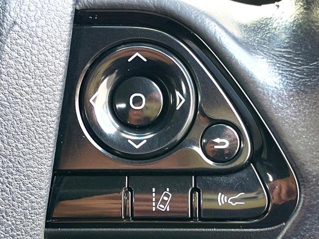 プリウス Aプレミアム 後期 モデリスタエアロ ムーンルーフ セーフティセンス 純正ナビ バックカメラ 黒革 ブラインドスポット LEDヘッド レーダークルーズ 純正15インチAW シートベンチレーション 革巻きステアリング(50枚目)