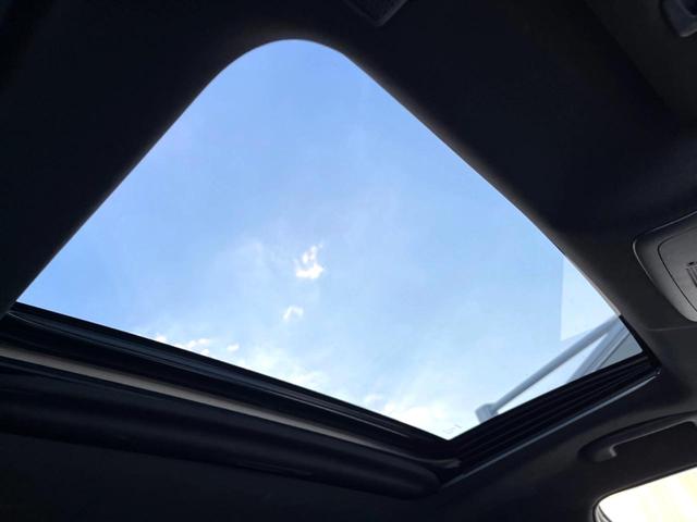 クラウンハイブリッド RSアドバンス モデリスタエアロキット ムーンルーフ レザーシートパッケージ デジタルインナーミラー セーフティパッケージプラス 純正ナビ パノラミックビュー 三眼LEDヘッド 純正18インチAW パドルシフト 禁煙(3枚目)