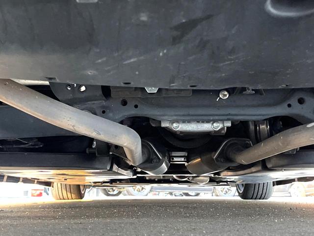 クラウンハイブリッド RSアドバンス モデリスタエアロキット ムーンルーフ レザーシートパッケージ デジタルインナーミラー セーフティパッケージプラス 純正ナビ パノラミックビュー 三眼LEDヘッド 純正18インチAW パドルシフト 禁煙(22枚目)