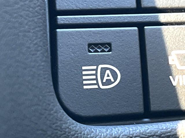 クラウンハイブリッド RSアドバンス モデリスタエアロキット ムーンルーフ レザーシートパッケージ デジタルインナーミラー セーフティパッケージプラス 純正ナビ パノラミックビュー 三眼LEDヘッド 純正18インチAW パドルシフト 禁煙(51枚目)