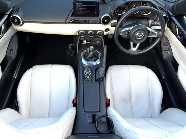 ロードスター Sレザーパッケージ ホワイトセレクション MT BOSE マツダコネクト バックカメラ 白革 セーフティパッケージ ブラインドスポット シートヒーター LEDヘッド スマートシティーブレーキサポート 純正16インチアルミ 革巻きステアリング(2枚目)