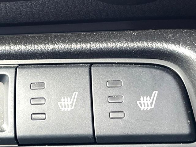 ロードスター Sレザーパッケージ ホワイトセレクション MT BOSE マツダコネクト バックカメラ 白革 セーフティパッケージ ブラインドスポット シートヒーター LEDヘッド スマートシティーブレーキサポート 純正16インチアルミ 革巻きステアリング(8枚目)