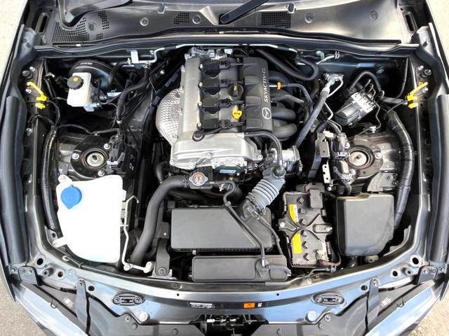 ロードスター Sレザーパッケージ ホワイトセレクション MT BOSE マツダコネクト バックカメラ 白革 セーフティパッケージ ブラインドスポット シートヒーター LEDヘッド スマートシティーブレーキサポート 純正16インチアルミ 革巻きステアリング(19枚目)