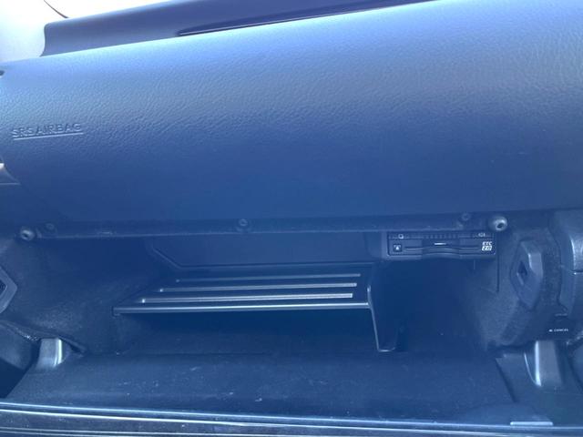 IS IS300 バージョンL クリアランスソナー セミアニリン革 メモリー付パワーシート シートベンチレーション セーフティシステムプラス フルLEDヘッド 純正10.3インチナビ バックカメラ 純正17インチAW パドルシフト(43枚目)