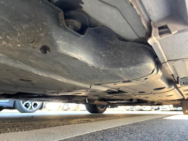 IS IS300 バージョンL クリアランスソナー セミアニリン革 メモリー付パワーシート シートベンチレーション セーフティシステムプラス フルLEDヘッド 純正10.3インチナビ バックカメラ 純正17インチAW パドルシフト(50枚目)