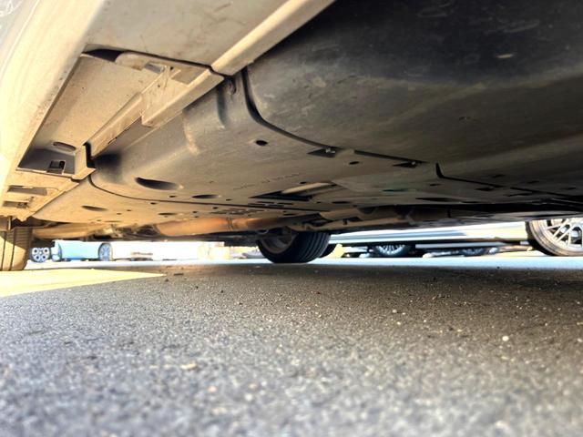 IS IS300 バージョンL クリアランスソナー セミアニリン革 メモリー付パワーシート シートベンチレーション セーフティシステムプラス フルLEDヘッド 純正10.3インチナビ バックカメラ 純正17インチAW パドルシフト(62枚目)