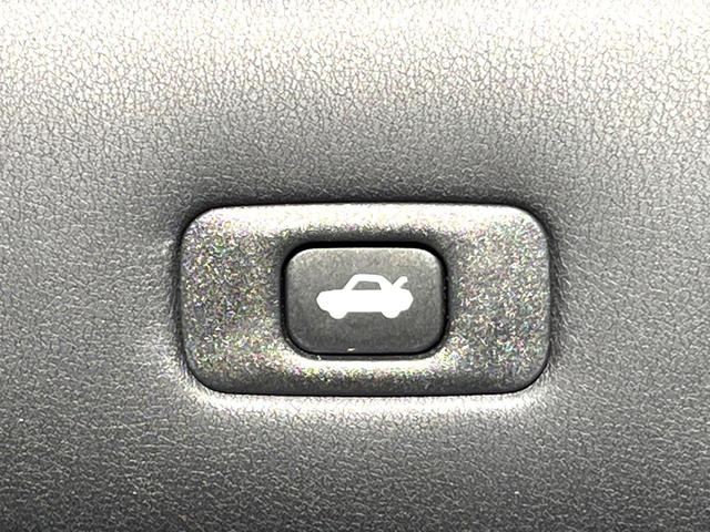 クラウンハイブリッド G Four 後期 セーフティパッケージプラス セーフティセンス 純正12.3インチナビ パノラミックビュー 黒革 ブラインドスポット 三眼LEDヘッド 純正18インチAW メモリー付パワーシート シートヒーター(39枚目)