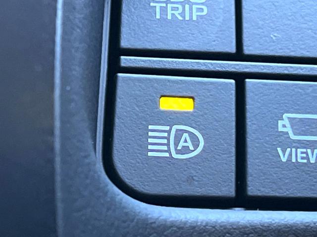 クラウンハイブリッド G Four 後期 セーフティパッケージプラス セーフティセンス 純正12.3インチナビ パノラミックビュー 黒革 ブラインドスポット 三眼LEDヘッド 純正18インチAW メモリー付パワーシート シートヒーター(50枚目)