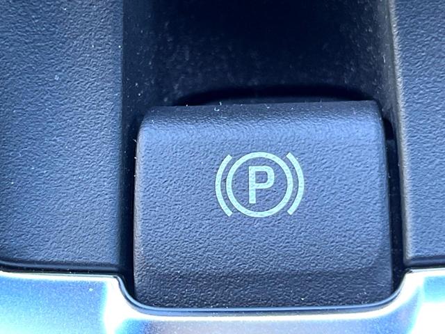 クラウンハイブリッド G Four 後期 セーフティパッケージプラス セーフティセンス 純正12.3インチナビ パノラミックビュー 黒革 ブラインドスポット 三眼LEDヘッド 純正18インチAW メモリー付パワーシート シートヒーター(62枚目)