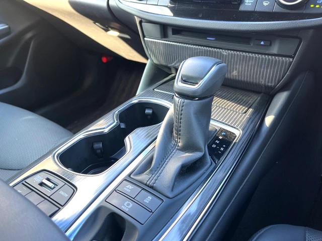 クラウンハイブリッド G Four 後期 セーフティパッケージプラス セーフティセンス 純正12.3インチナビ パノラミックビュー 黒革 ブラインドスポット 三眼LEDヘッド 純正18インチAW メモリー付パワーシート シートヒーター(72枚目)