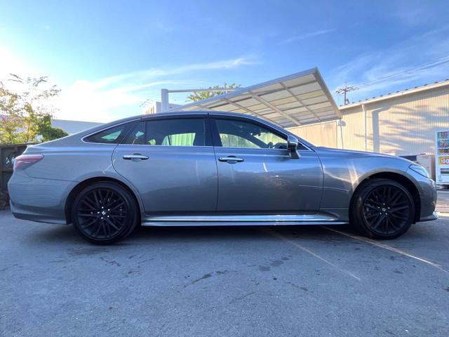 クラウンハイブリッド ＲＳ　Ｆｏｕｒ　リミテッドＩＩ　後期　セーフティセンス　純正１２．３インチナビ　バックカメラ　黒革　ブラインドスポット　三眼ＬＥＤヘッド　パワーシート　シートベンチレーション　純正１８インチＡＷ　革巻きステアリング　スマートキー（36枚目）