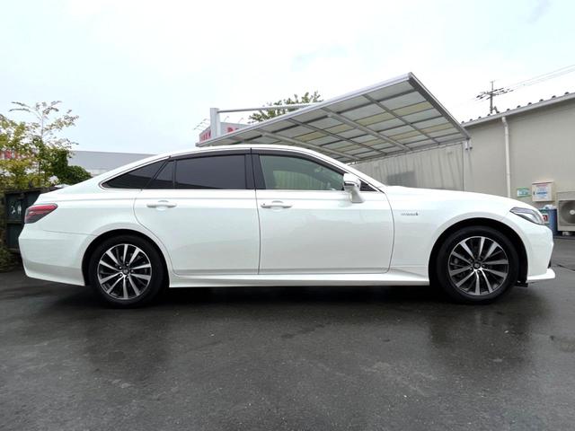 クラウンハイブリッド Ｓ　Ｃパッケージ　純正ナビ　バックカメラ　セーフティセンス　ブラインドスポット　パワーシート　シートヒーター　カラーヘッドアップディスプレイ　ＬＥＤヘッド　純正１７インチＡＷ　レーダークルーズコントロール　パドルシフト（35枚目）