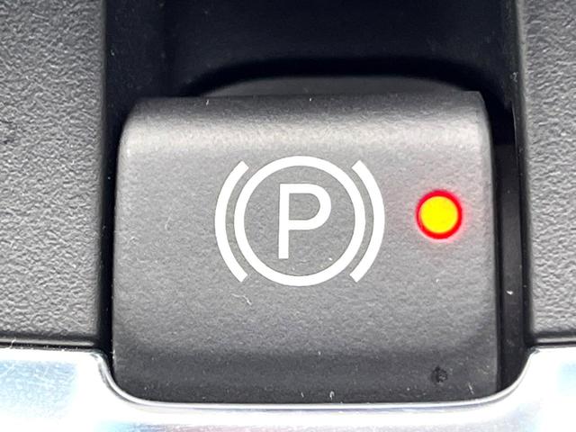 クラウンハイブリッド Ｓ　Ｃパッケージ　純正ナビ　バックカメラ　セーフティセンス　ブラインドスポット　パワーシート　シートヒーター　カラーヘッドアップディスプレイ　ＬＥＤヘッド　純正１７インチＡＷ　レーダークルーズコントロール　パドルシフト（67枚目）