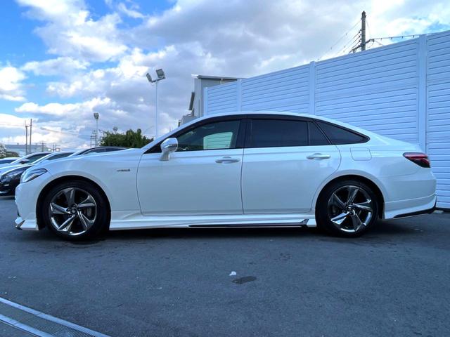 クラウンハイブリッド ＲＳアドバンス　モデリスタエアロキット　ムーンルーフ　セーフティセンス　ブラインドスポット　三眼ＬＥＤヘッド　純正ＳＤナビ　バックカメラ　ハーフレザー　メモリー付パワーシート　純正１８インチＡＷ　ステアリングヒーター（32枚目）