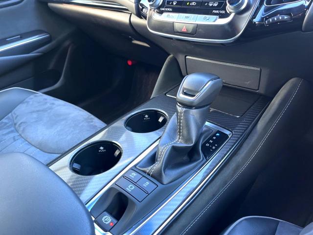 クラウンハイブリッド ＲＳアドバンス　モデリスタエアロキット　ムーンルーフ　セーフティセンス　ブラインドスポット　三眼ＬＥＤヘッド　純正ＳＤナビ　バックカメラ　ハーフレザー　メモリー付パワーシート　純正１８インチＡＷ　ステアリングヒーター（62枚目）