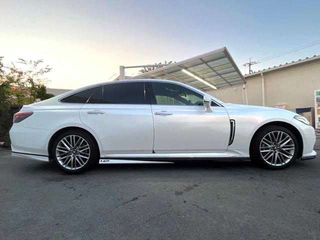 クラウン ＲＳ　後期　ＴＲＤエアロパーツセット　セーフティパッケージプラス　セーフティセンス　純正１２．３インチナビ　パノラミックビュー　ブラインドスポット　ハーフレザー　パワーシート　シートヒーター　ＥＴＣ　禁煙車（39枚目）