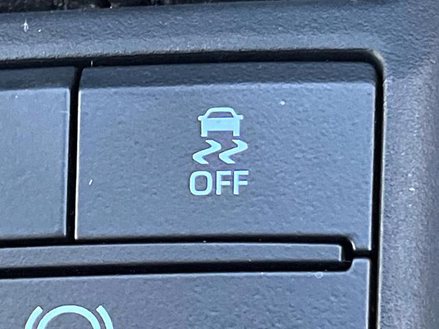 クラウン ＲＳ　後期　ＴＲＤエアロパーツセット　セーフティパッケージプラス　セーフティセンス　純正１２．３インチナビ　パノラミックビュー　ブラインドスポット　ハーフレザー　パワーシート　シートヒーター　ＥＴＣ　禁煙車（55枚目）