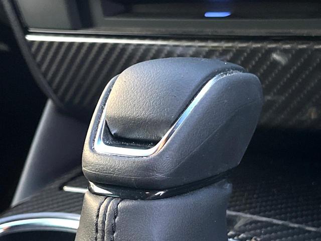 クラウン ＲＳ　後期　ＴＲＤエアロパーツセット　セーフティパッケージプラス　セーフティセンス　純正１２．３インチナビ　パノラミックビュー　ブラインドスポット　ハーフレザー　パワーシート　シートヒーター　ＥＴＣ　禁煙車（63枚目）