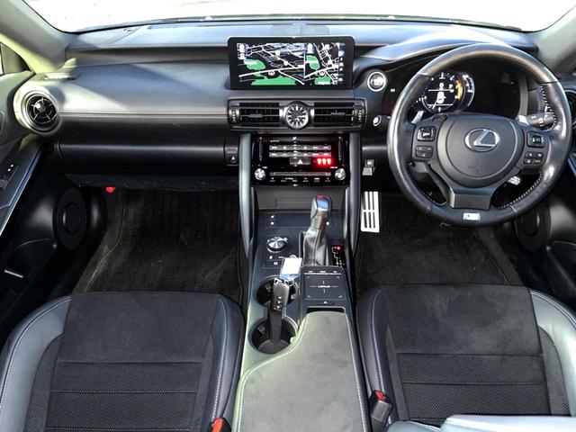 IS IS350 FスポーツモードブラックIII 後期 ムーンルーフ 純正10.3インチナビ パノラミックビュー オレンジブレーキキャリパー 三眼LEDヘッド 純正19インチBBS製AW セーフティシステムプラス ブラインドスポット レーダークルーズ(2枚目)