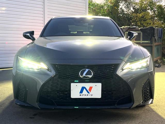 IS IS350 FスポーツモードブラックIII 後期 ムーンルーフ 純正10.3インチナビ パノラミックビュー オレンジブレーキキャリパー 三眼LEDヘッド 純正19インチBBS製AW セーフティシステムプラス ブラインドスポット レーダークルーズ(17枚目)