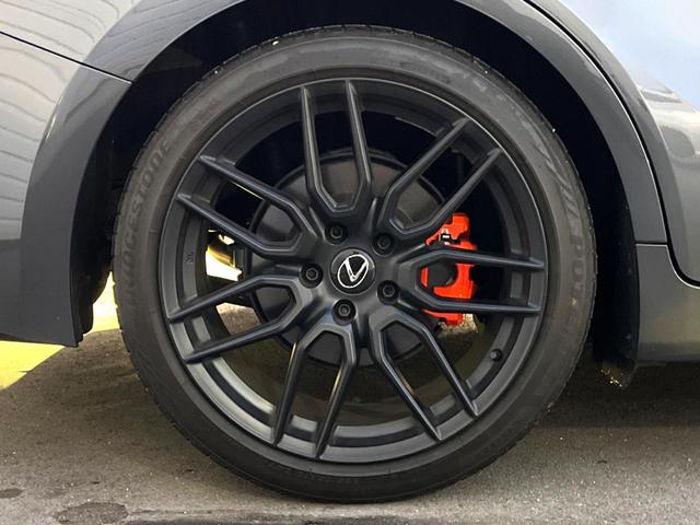 IS IS350 FスポーツモードブラックIII 後期 ムーンルーフ 純正10.3インチナビ パノラミックビュー オレンジブレーキキャリパー 三眼LEDヘッド 純正19インチBBS製AW セーフティシステムプラス ブラインドスポット レーダークルーズ(25枚目)