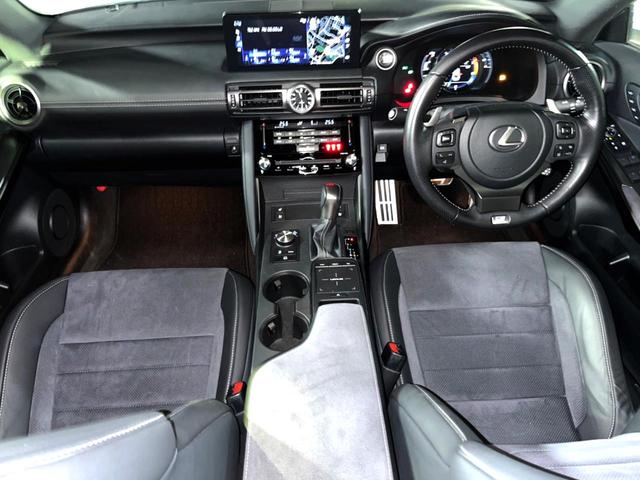 ＩＳ ＩＳ３５０　ＦスポーツモードブラックＳ　ＴＲＤエアロ＆マフラー　ムーンルーフ　オレンジブレーキキャリパー　セーフティシステムプラス　ブラインドスポット　三眼ＬＥＤヘッド　純正１０．３インチナビ　バックカメラ　純正１９インチＢＢＳ製ＡＷ　禁煙（2枚目）