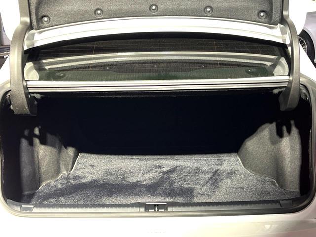 ＩＳ ＩＳ３５０　ＦスポーツモードブラックＳ　ＴＲＤエアロ＆マフラー　ムーンルーフ　オレンジブレーキキャリパー　セーフティシステムプラス　ブラインドスポット　三眼ＬＥＤヘッド　純正１０．３インチナビ　バックカメラ　純正１９インチＢＢＳ製ＡＷ　禁煙（12枚目）